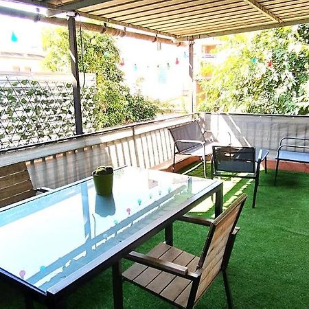 Apartamento Entero Con Terraza En El Centro De Rubí Dış mekan fotoğraf