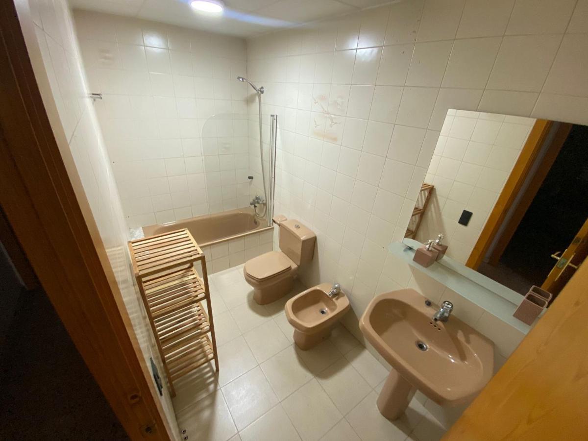 Apartamento Entero Con Terraza En El Centro De Rubí Dış mekan fotoğraf
